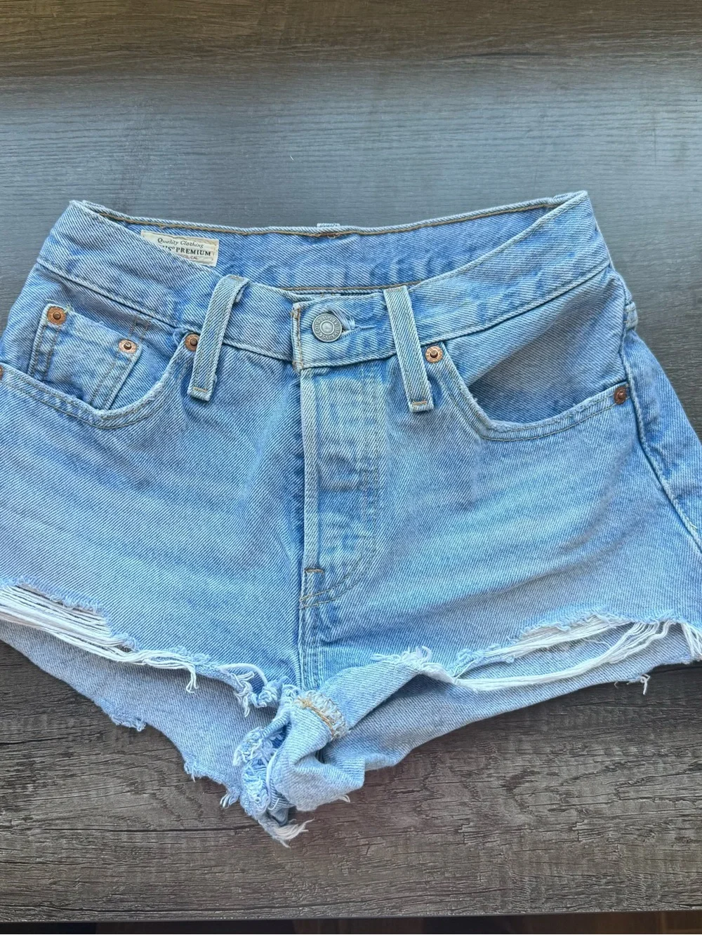 Levi’s 501s Jean shorts sz 23